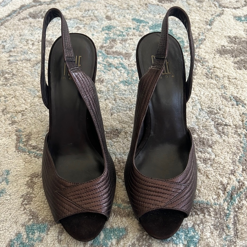 Never Worn, Pelle Moda peep toe heel with back strap. Retail: $150+